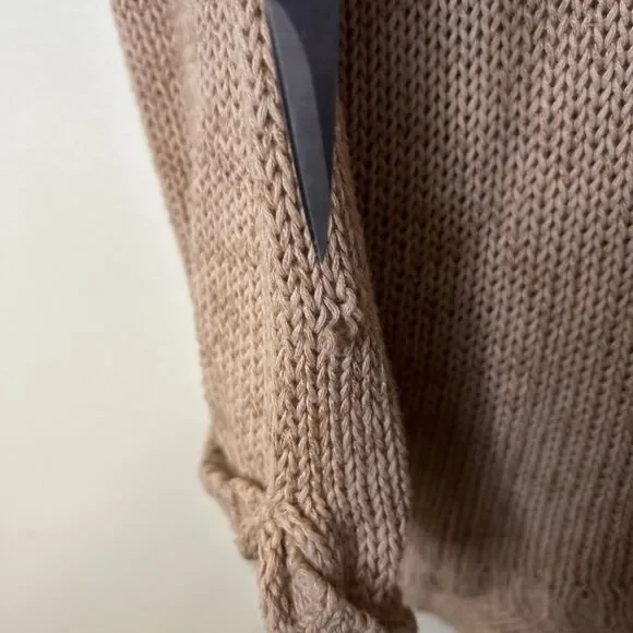 Aerie Sweater size Medium Brown Pullover Cropped Soft Cozy casual FLAW - Picture 5 of 11